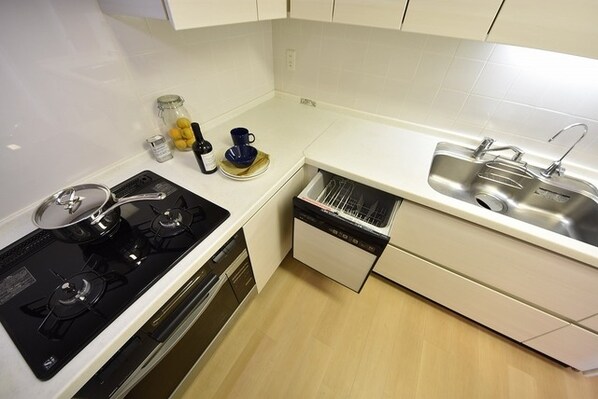 河田町ガーデン クラブフロアの物件内観写真